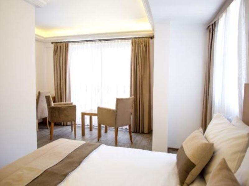 Mb Otel 2*