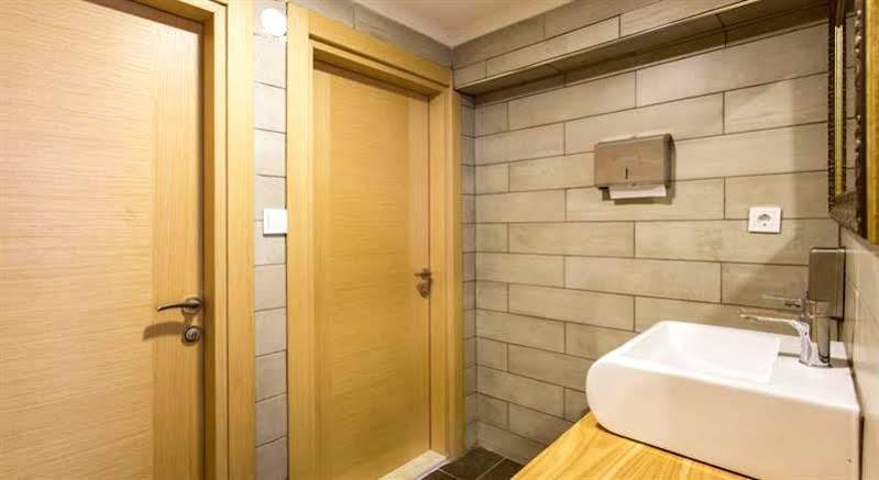 Otel Mb İzmir